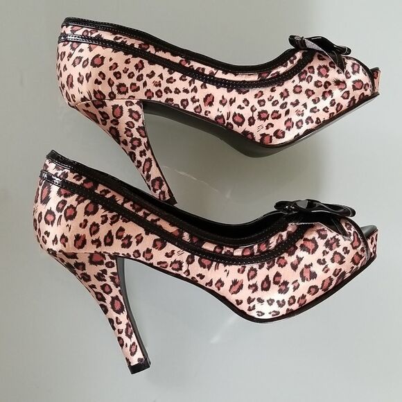 Funtasma Animal Print and Patent Heels - Picture 4 of 12